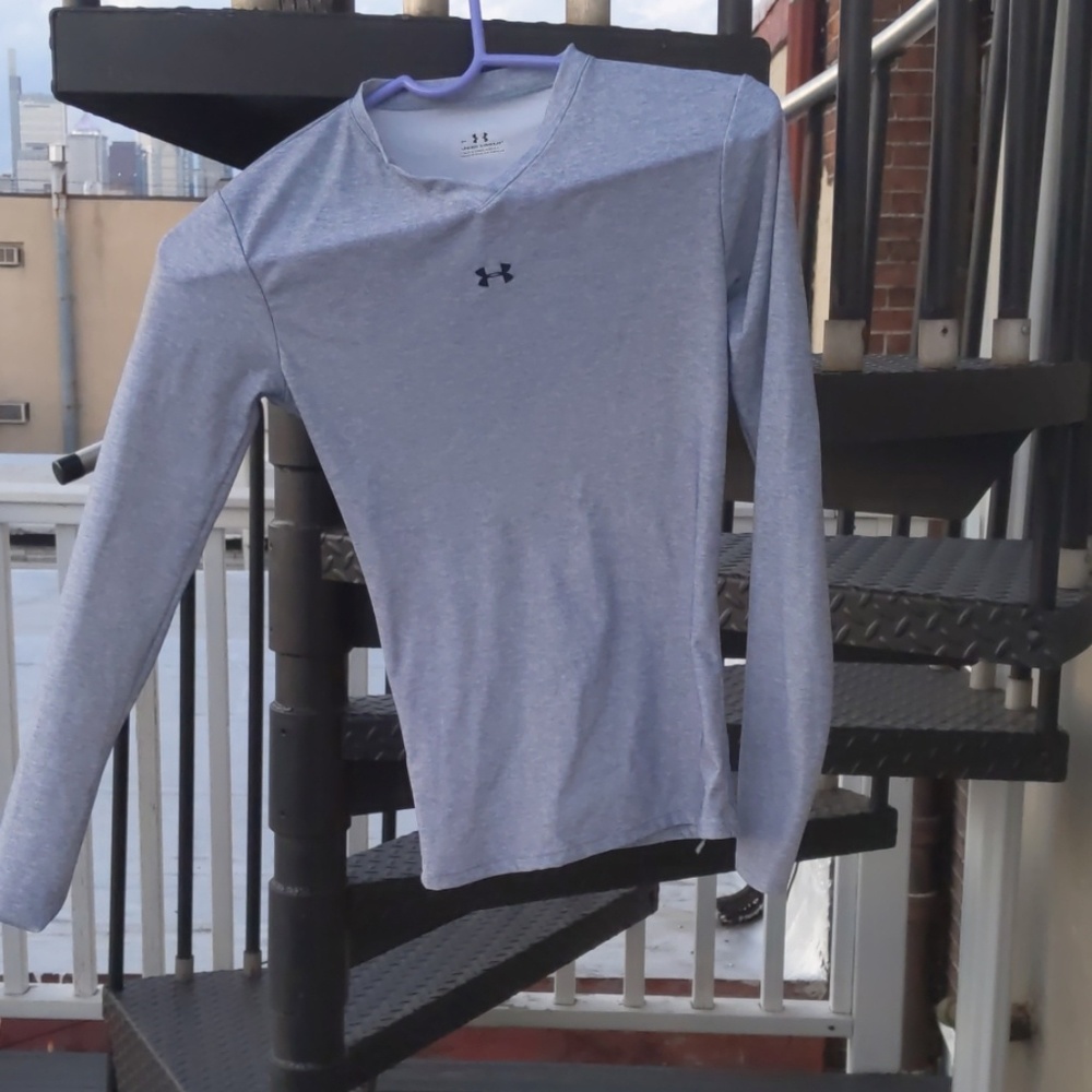 Under armour long sleeve shirt